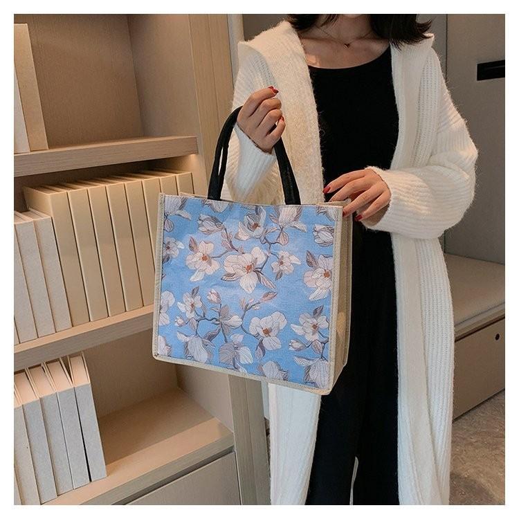 

Trendy Nylon Shoulder Bag For Women Available In Bright Red Green And Blue Shades синій