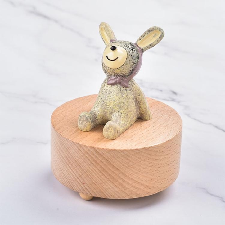 Wood Hand Crank Music Box Rotating Animal Figurine Musical Ornament for Enhancing Home Ambiances and Celebratory Gift