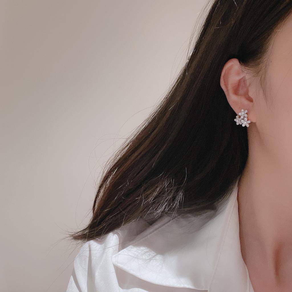 Flower Necklace Lucky Grass S925 Pure Silver Material Anti Allergy Electroplated 18k Blossom Ear studs Rings Jewelry set gift