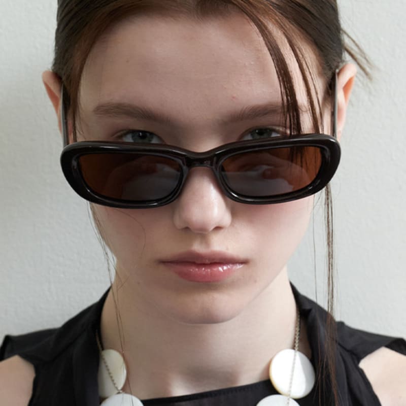 

One Brilliant Vicky-OB521-Dark Brown single type