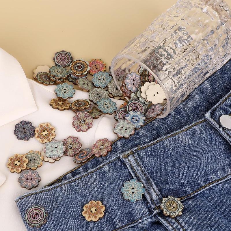50Pcs Mixed Pattern Vintage Flower Wooden Buttons 20mm Assorted Buttons 2 Holes Sewing Random Flower Painting Buttons