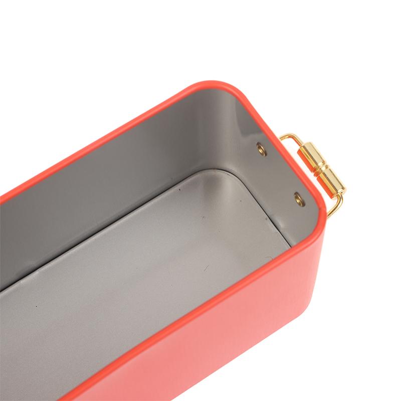 Old-Fashioned Rectangular Tinplate Box With Lid High Quality Metal Storage Box Cake Packaging Box Durable With Buckle Candy Box