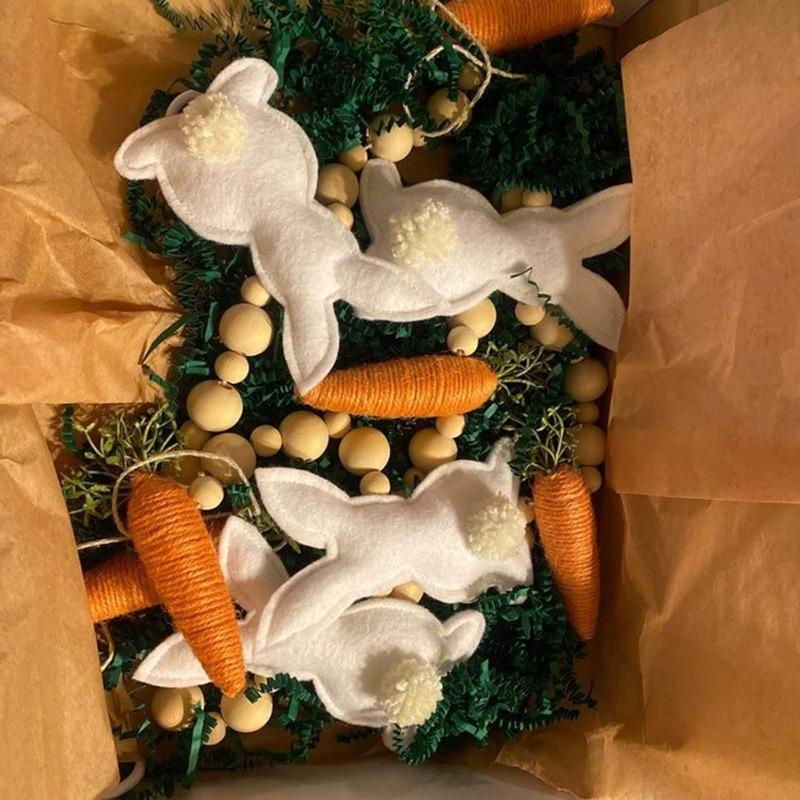 Easter Bunny Carrot Garland Decoration Bunny Carrot Bead Wreath for Easter Spring Party Home Door Wall Mantel Festive Decor