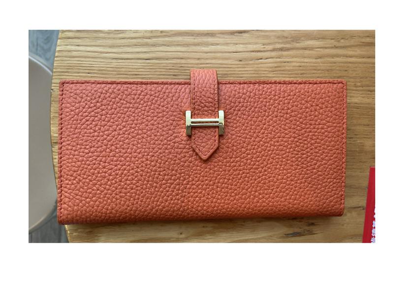 Genuine Leather Women's Bifold Wallet: Top Layer Cowhide Clutch with Multiple Card Slots and Large Capacity