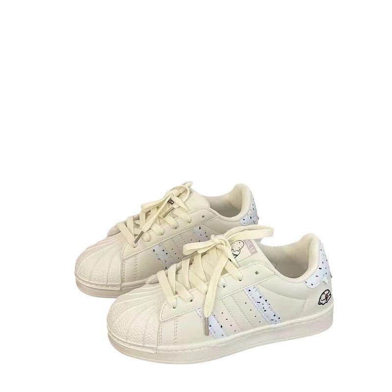 White Shoes Casual Sports Shoes