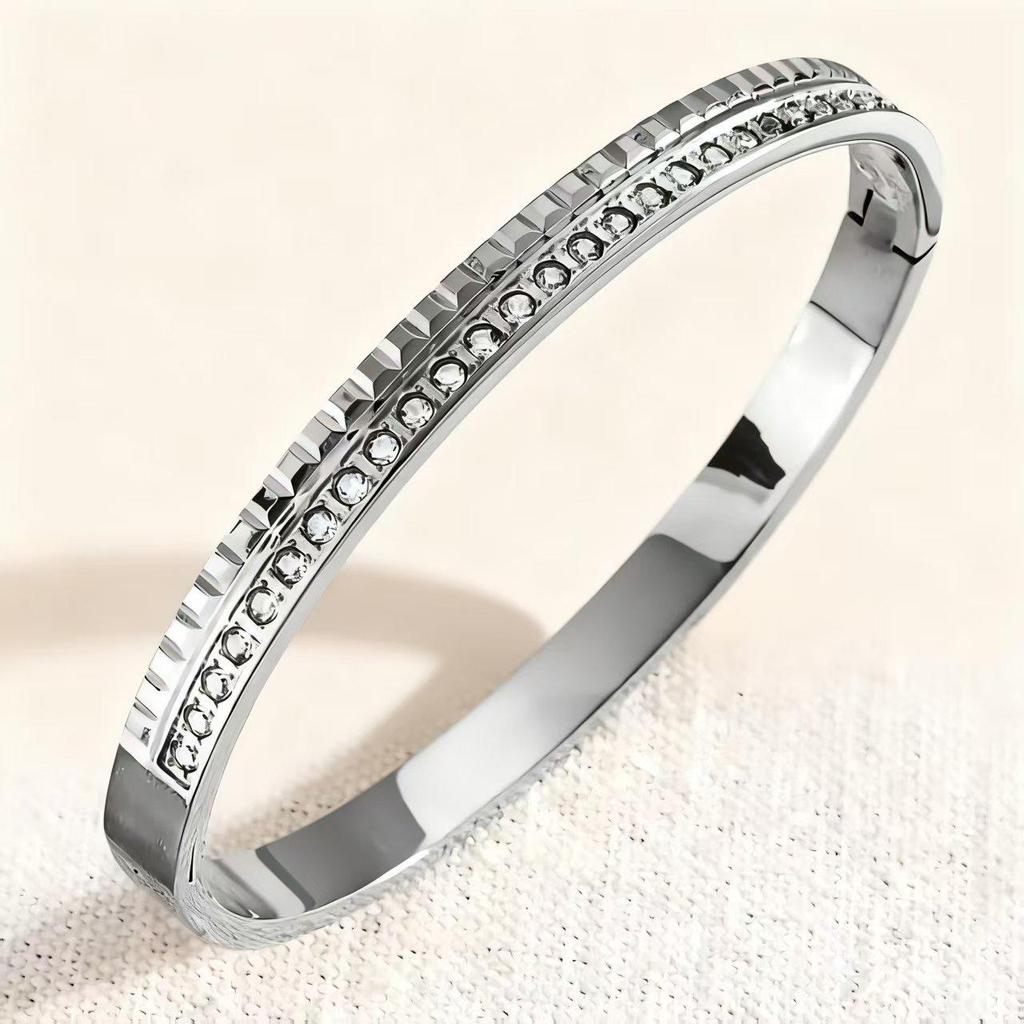 Elegant Roman Numeral Intertwined Titanium Steel Bracelet for Women - Diamond Inlaid, Double Layer, Colorfast Jewelry