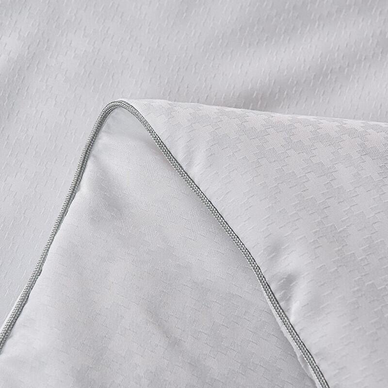 FIRS Light Luxury Houndstooth Jacquard Soy Fiber Quilt