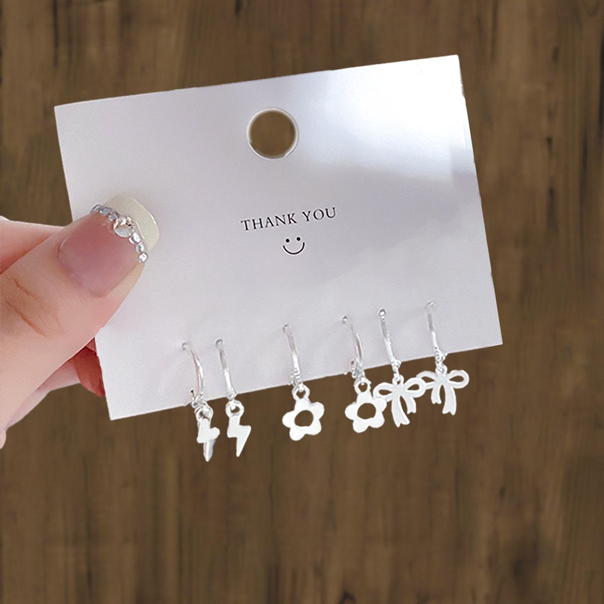 

Новые серьги-гвоздики в виде бабочек, серьги-пряжки Love Ear, свежие и милые серьги из сплава, набор из сережек-бабочек с эмалью и глазурью alloy