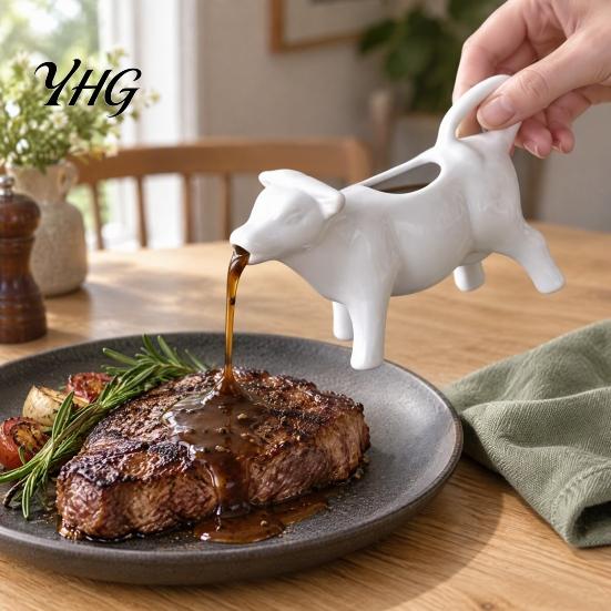Holiday Table Accessory Ceramic Cow Shaped Sauce Pitcher with Handle, 50ml Cute Creamer Milk Decorative Food Server Jug Gravy Boat for Kitchen Dining
