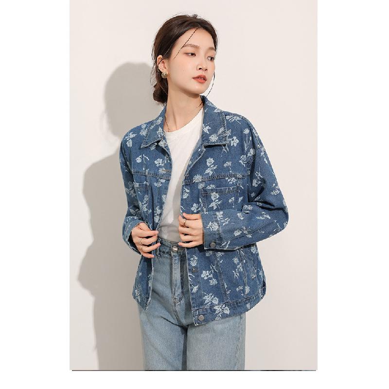 Vintage-style Short Denim Jacket with a Turn-down Collar for Women, 2026 Spring New Casual Jacket, Loose-fitting Top