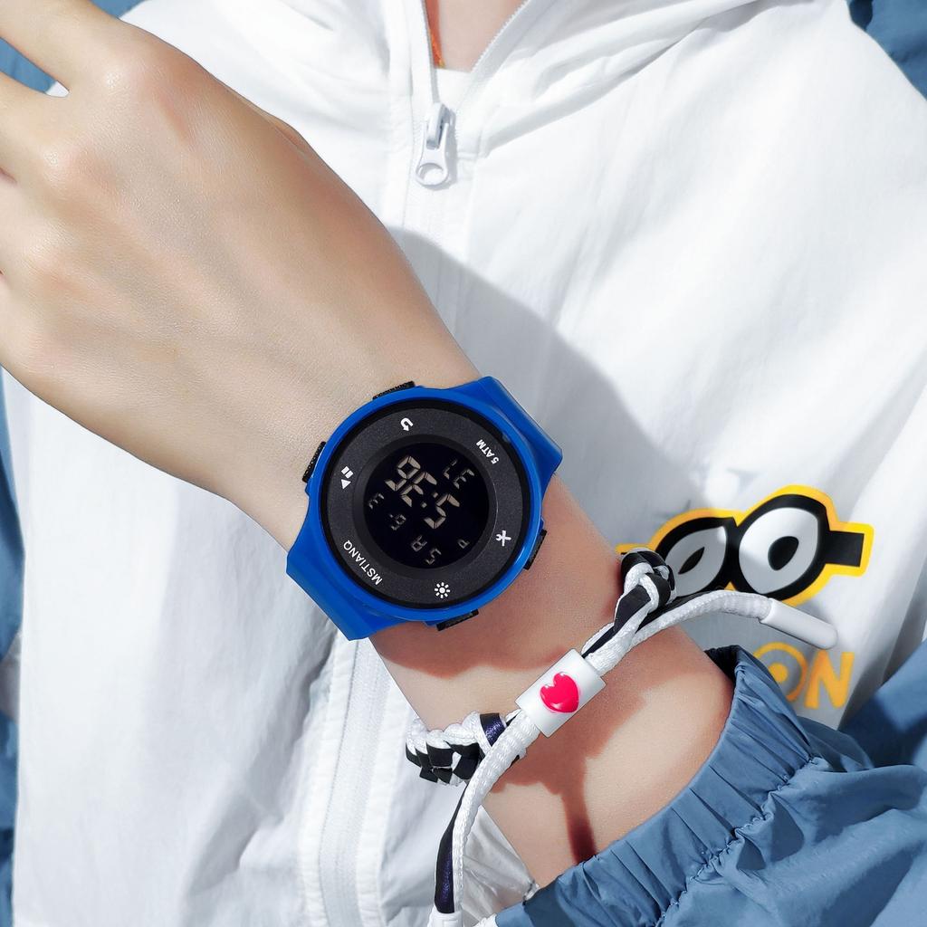 Multifunctional Electronic Watch For Male And Female Students Fashion Ultra-Thin 50M Luminous Sports Junior High School Students Watch
