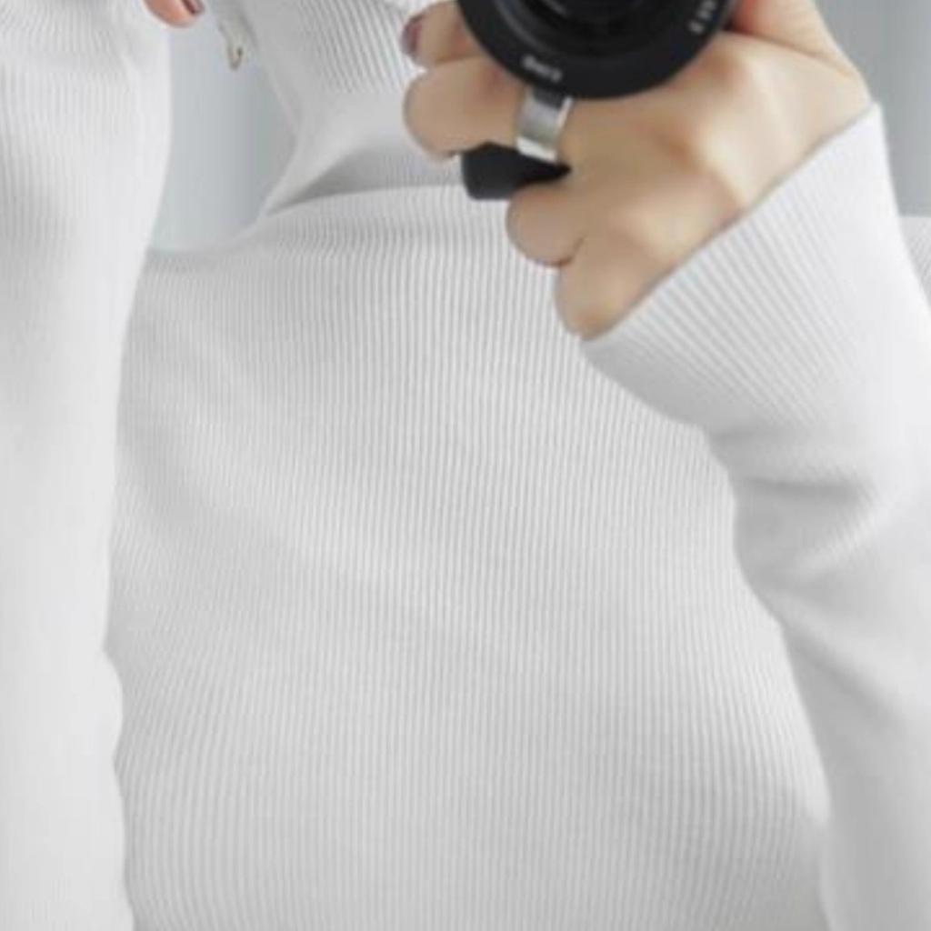 A New Large-sized Women's Sweater for Autumn and Winter, Featuring A High-neck Base Layer and Long-sleeved Knitted Sweater