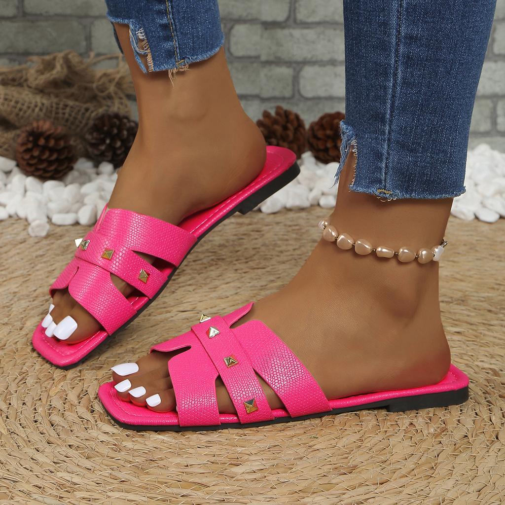 Fashion Women Slippers Casual Flat Rivet Ladies Sandals Square Head Open Toe Slippers Comfortable Breathable Shoes Women Slides Women