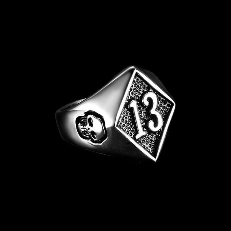 Anello Teschio Numero 13 Acciaio Inossidabile 316L Stile Punk Biker Gotico Gioielleria Taglia 7-19