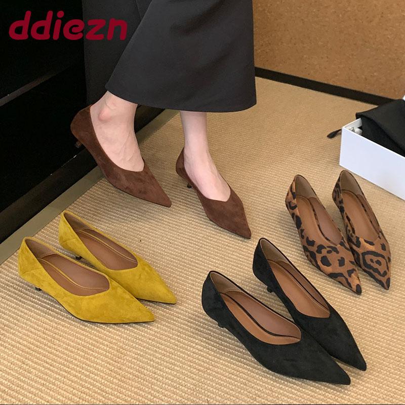 Fashion Female Slip On Footwear Women Low Heel Pumps Shoes Pointed Toe Fashion Shallow Ladies Thin Heel Shoes 2025 New