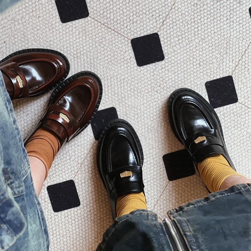 Hong Kong Small Gold Coin Platform Spring and Autumn Loafers Women's 2025 Spring and Autumn British Style Small Leather Shoes Black One-pedal 