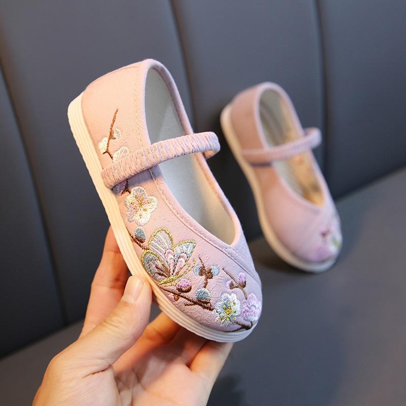 Children'S Embroidered Cotton Shoes Chinese Style Hanfu Shoes Girls White Red Old Beijing Ethnic Dance Shoes Flat Sneakers