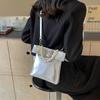 Bag Women's New Fashionable Versatile Shoulder Messenger Bag Pearl Portable Bucket Bag
