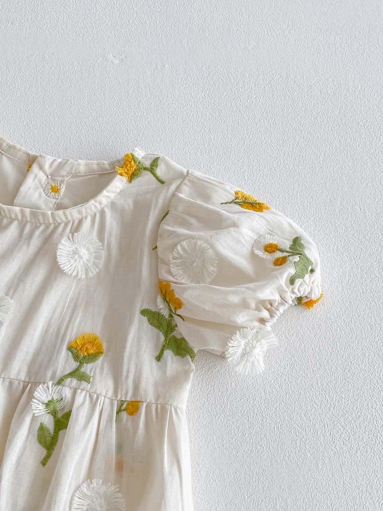 Barboteuse d'été pour bébé fille nouveau-né avec broderie tournesol et manches bouffantes