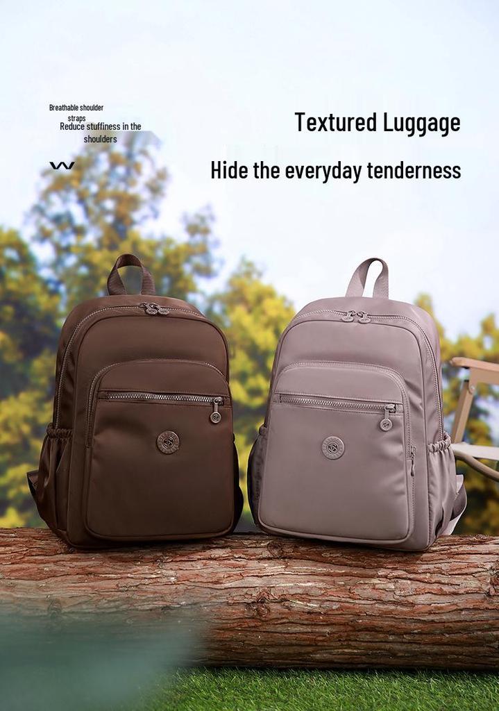 Zaino in Nylon da Donna Leggero e Idrorepellente - Grande Capacità per Viaggi e Uso Versatile.