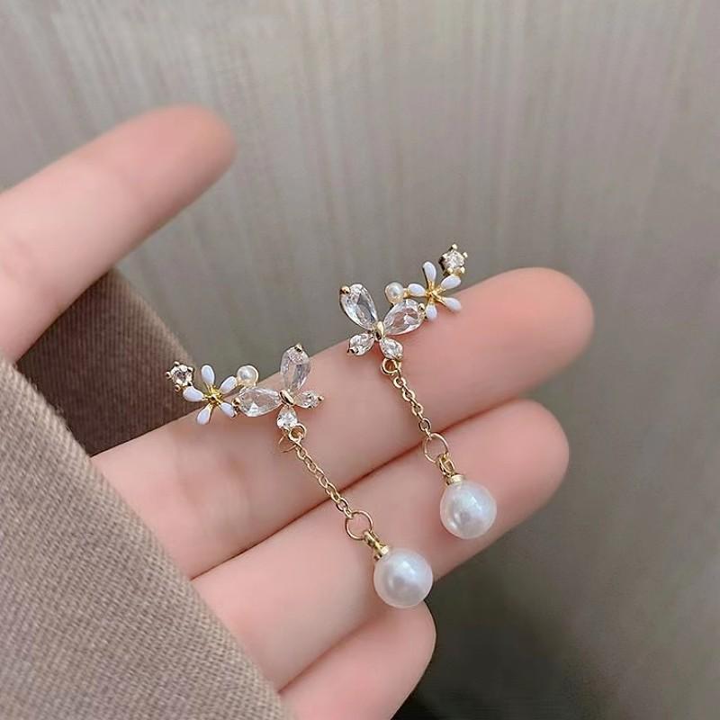 Retro light luxury pearl flower fashion earrings femininity high sense atmosphere stud earrings versatile personality earrings
