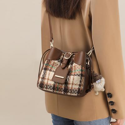 Bucket Bag New Autumn and Winter Crossbody Bag High-end Light Luxury Large Capacity Commuting Shoulder Bag