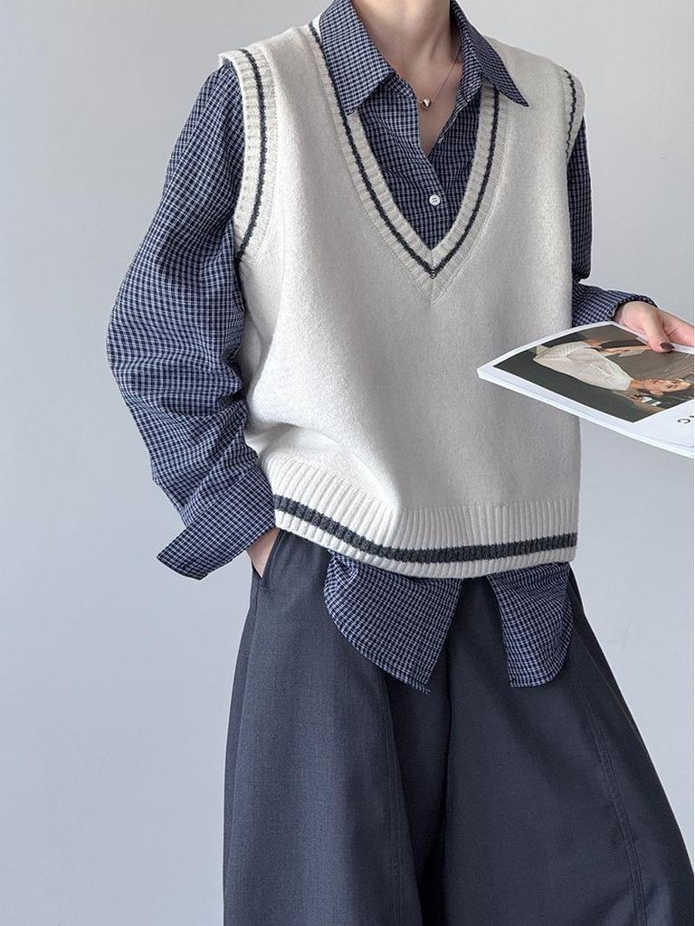 Orange Zhi Retro V-Neck Color Block Knitted Vest - Early Autumn College Girl Style