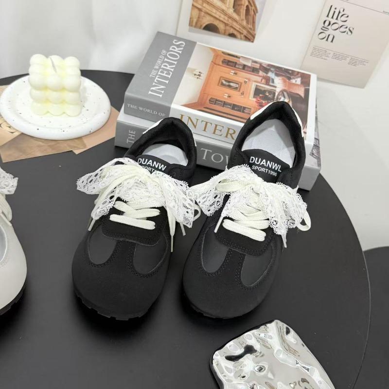 

Новые серебристые балетки женские легкие ретро нишевые осенние спортивные и для отдыха кружевные кеды женские 40 чёрный