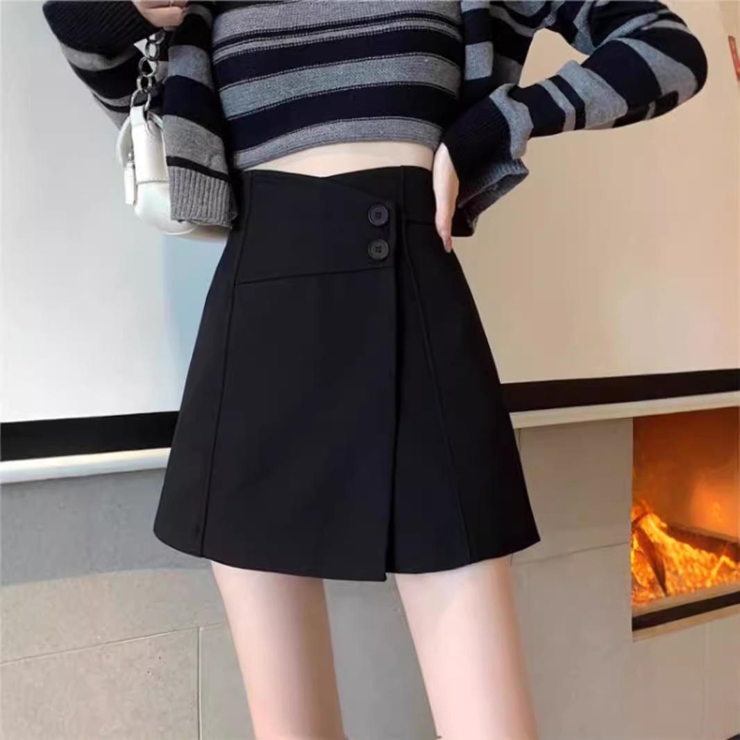 

2024 Spring Women s High-Waisted A-Line Slimming Culottes – Fashionable Loose Wide-Leg Shorts XL