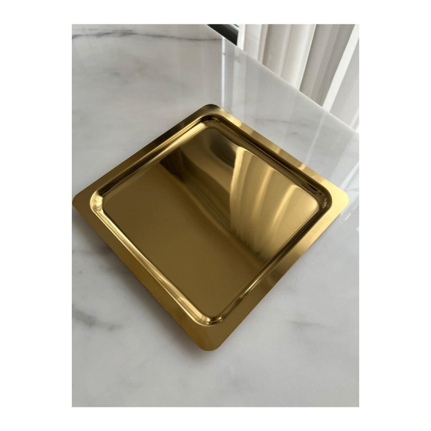 

Сервировочный поднос Gold Square 21*21см золотой