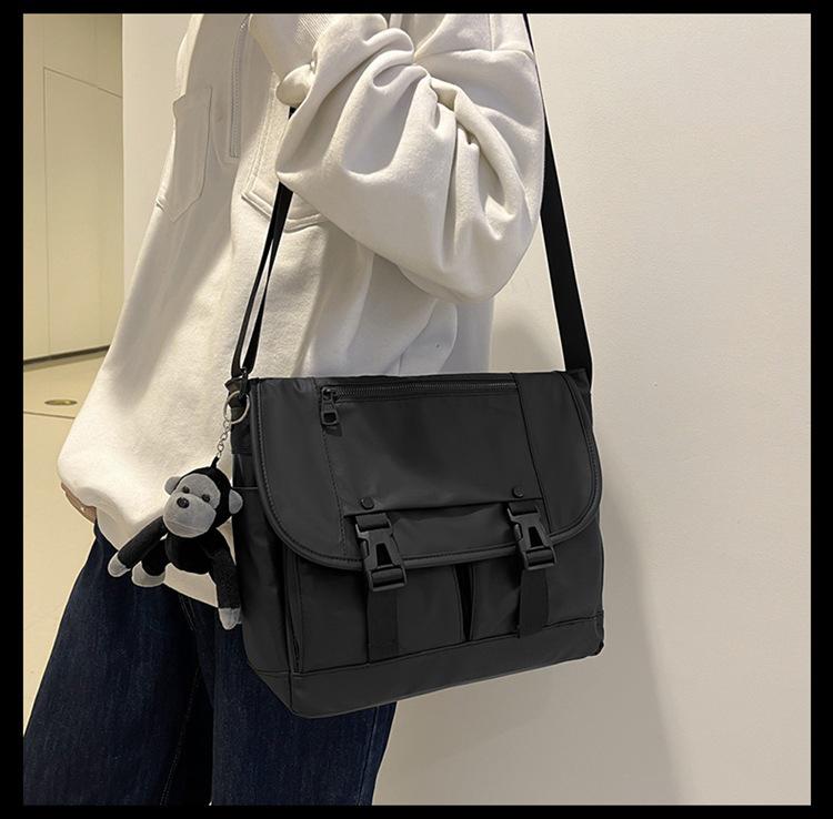 Men's Trendy Large Capacity Japanese Style Crossbody Messenger Bag