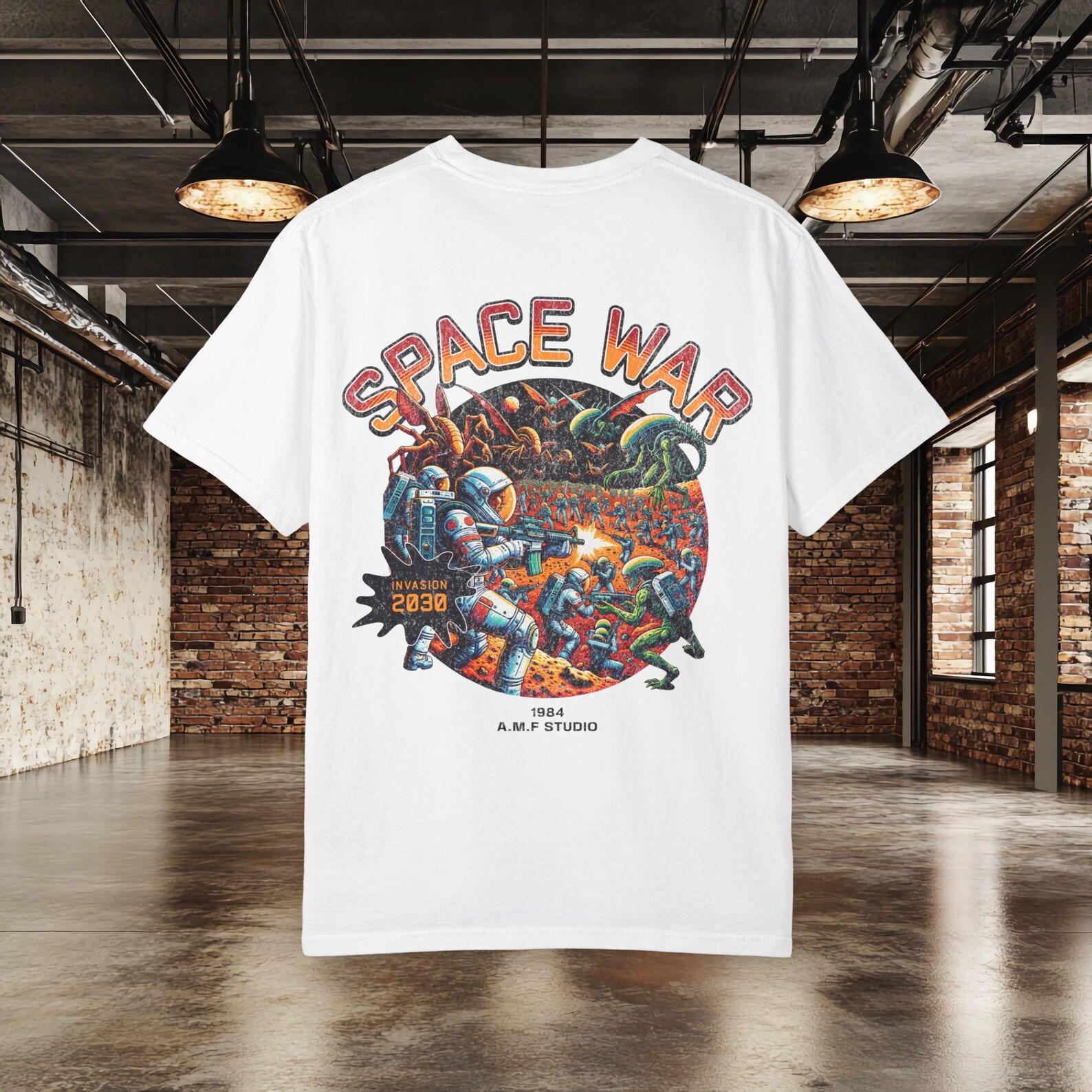 Space War T shirt, Retro Sci Fi Shirt, Vintage Space Battle Tee, Alien Invasion Shirt, 80s Graphic Tee, Gamer Shirt, Sci Fi Gift S