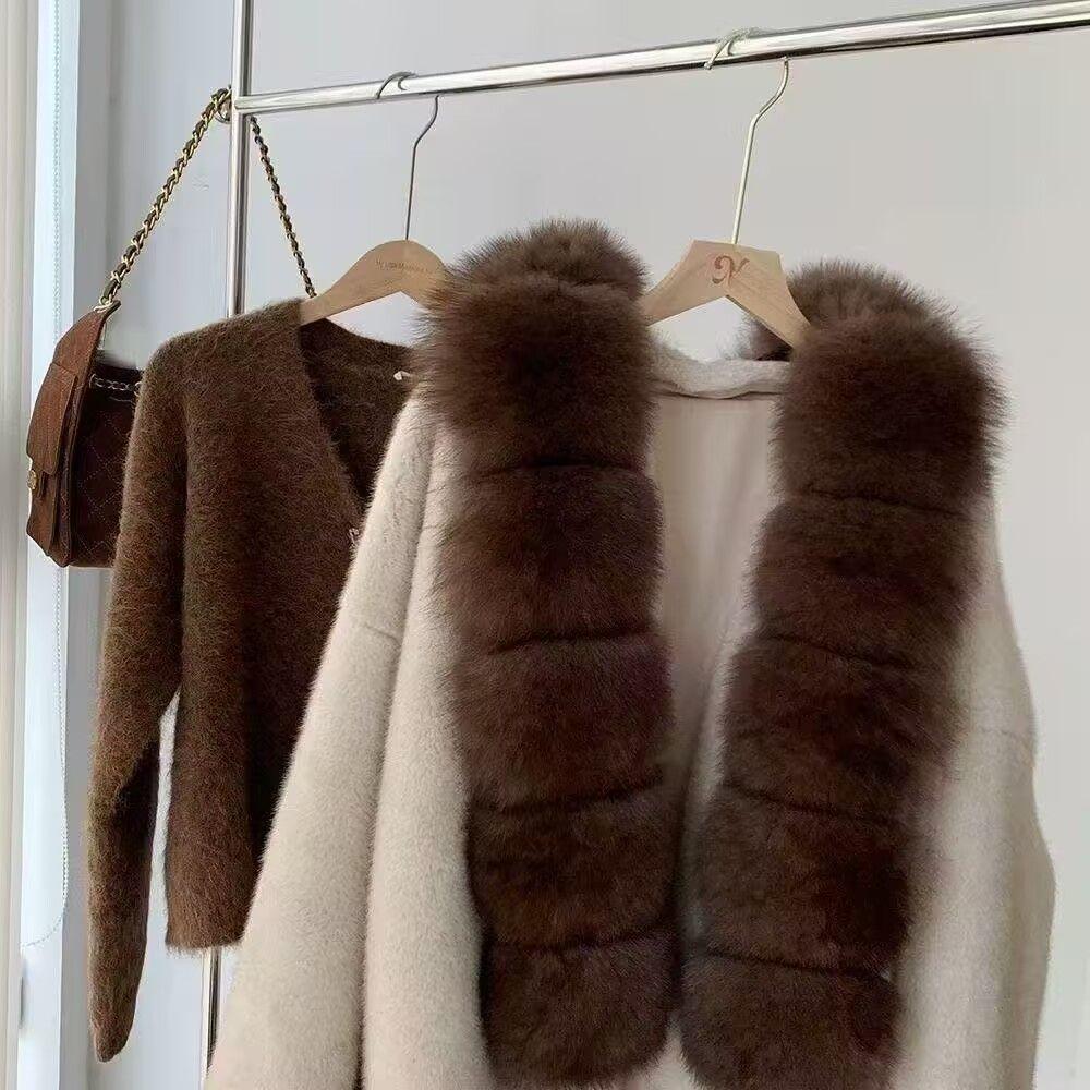 Faux Fox Fur Scarf for Women - Long Stylish and Elegant Shawl - Eco-friendly Neck Warmer for Winter Women's Scarves