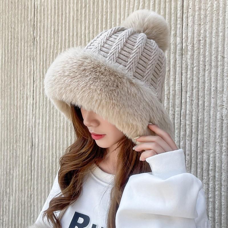 Winter hat women's Korean version cute antlers, ear protectors, plush hat, Christmas hat, plush and thickened Lei Feng hat, thermal hat