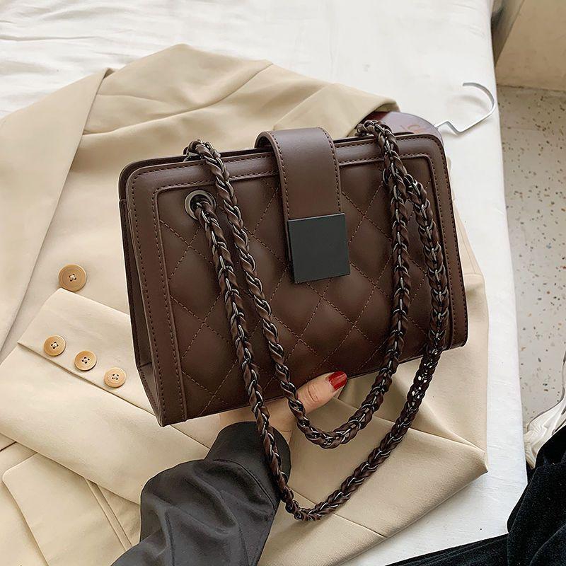 Autumn and Winter Chain Small Bag Women's Bag New Trendy Fashion Internet Celebrity Versatile Shoulder Messenger Bag Underarm Bag