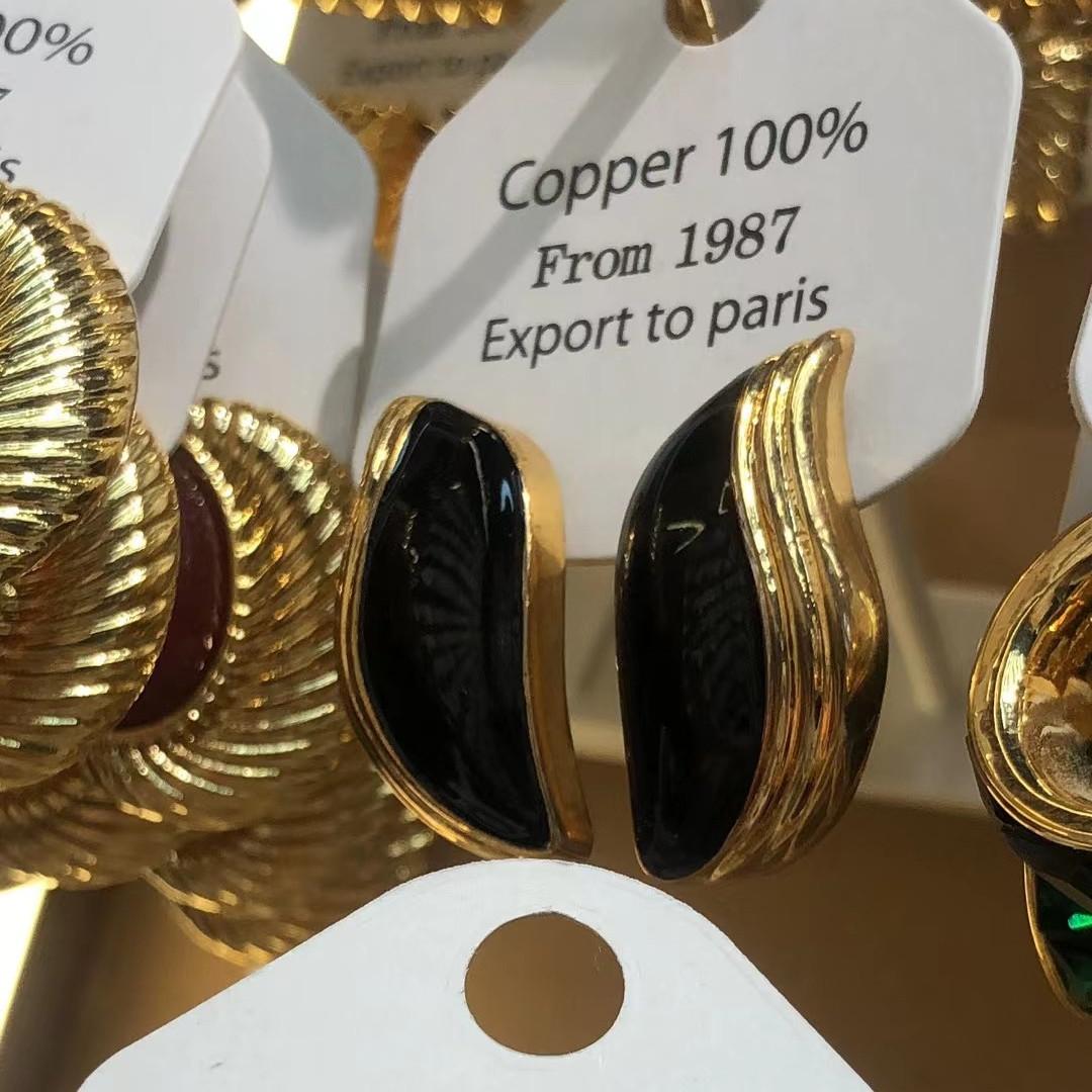 

Серьги-листья средневекового темперамента, дизайнерское исполнение, оживленная эмаль, черная цепочка на ключицу, высококачественные ювелирные изделия с гальваническим покрытием из настоящего золота