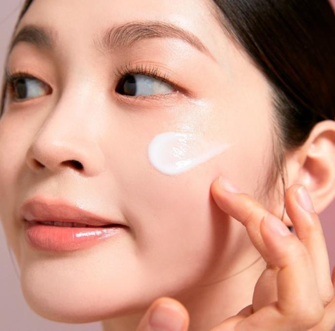 VELY VELY Glass Skin Cream 60ml – Hydrating & Brightening Moisturizer