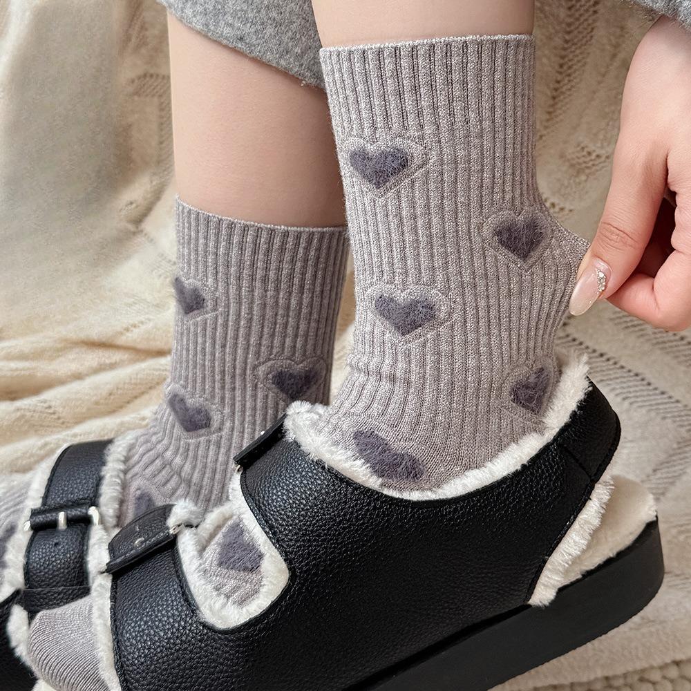 Warme Kaschmirsocken für Damen, Wadenlange Socken für Herbst und Winter, Verdickte Frotteesocken, Nahtlose, lässige und vielseitige Socken, Socken mit Herzmuster