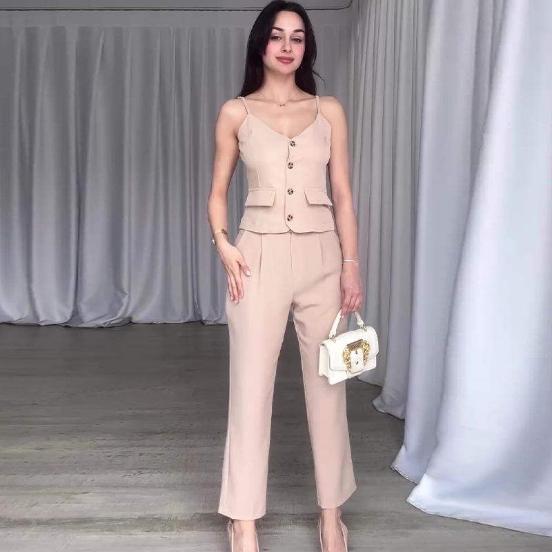 

Летний европейско-американский комплект из однотонного жилета на бретелях-спагетти и брюк прямого кроя 2024 XS телесный