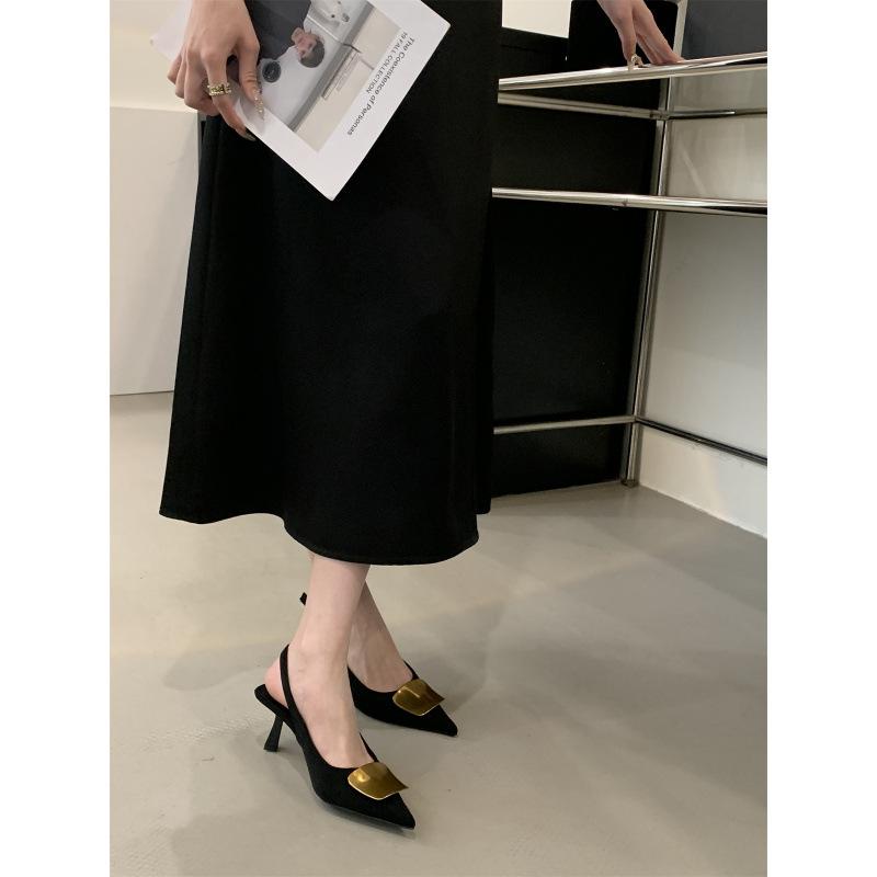 In the spring and autumn of 2025, the new fashionable and versatile bag head high-heeled shoes for women with thin heels have a beautiful temperament.