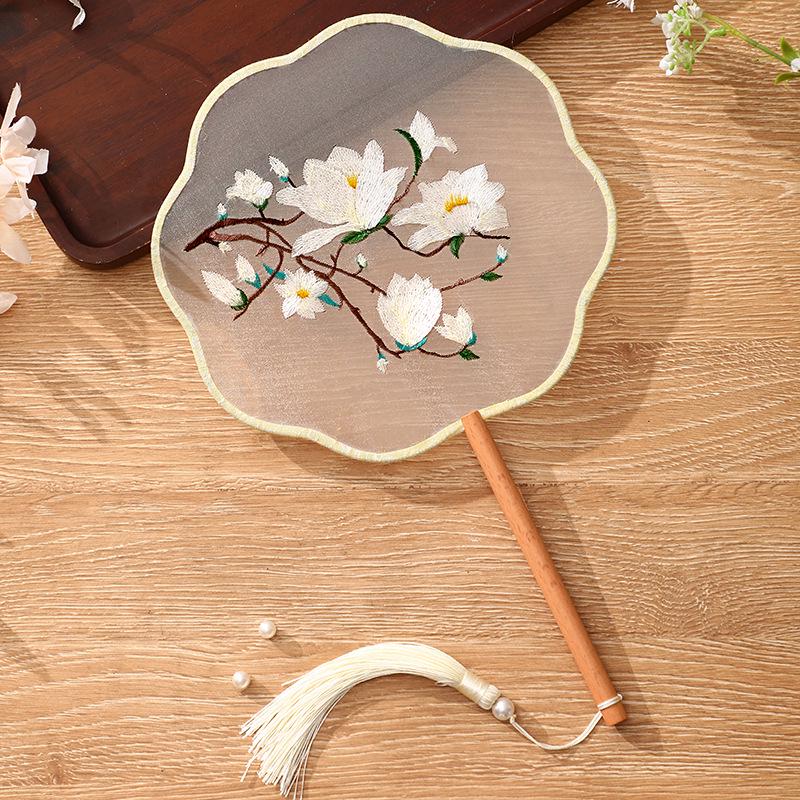 Double-Sided Suzhou Embroidery Round Fan: Ancient Chinese Style for Hanfu and Cheongsam, Perfect for Children's Dance.