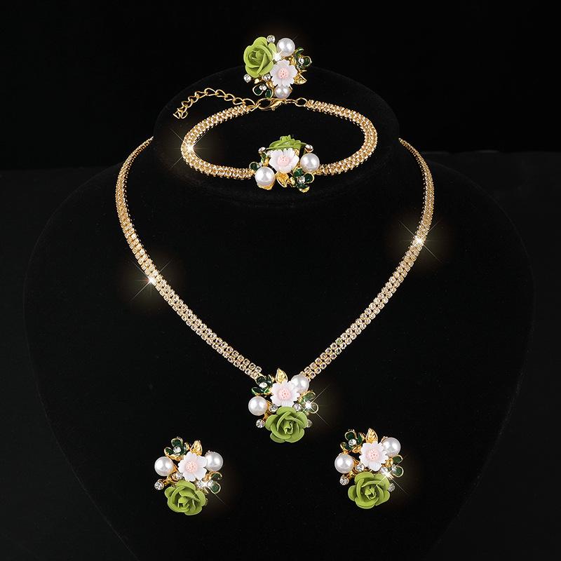 Full Diamond Necklace Earrings Ring Bracelet Four-piece Set Rhinestone Hollow Diamond Collar Bridal Set