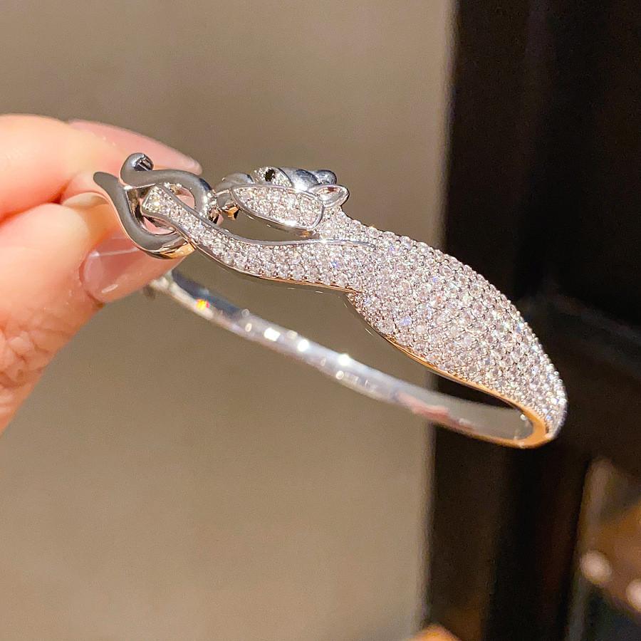 Hunter Cheetah 18k Gold Plated Zircon Bracelet With Vintage Luxury Style For Women