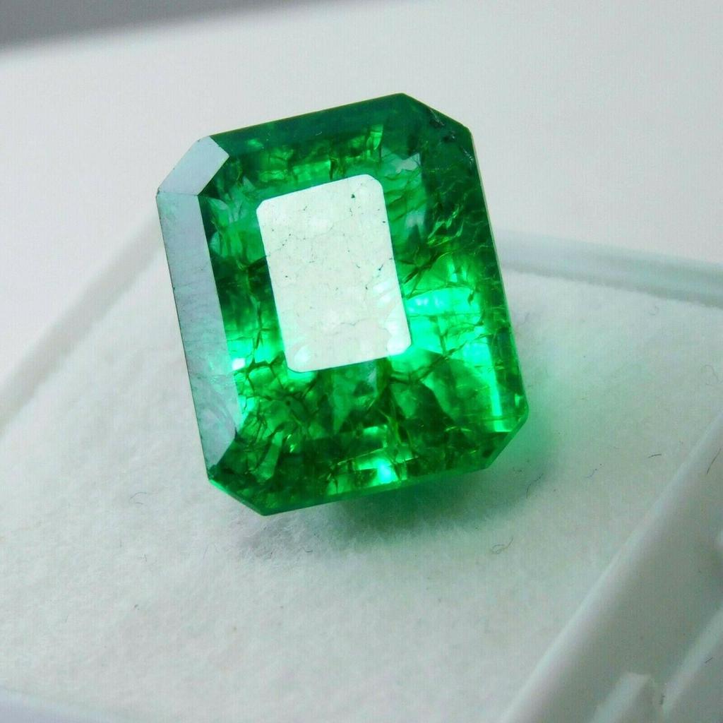 Emerald 10.20 Ct CERTIFIED Natural Green Emerald Cut Colombian Loose Gemstone Emerald -123 002