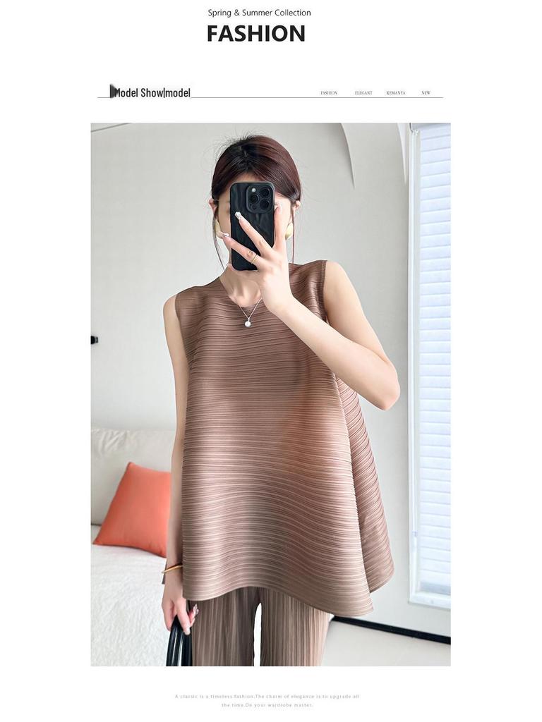 Miyake Damen Ärmelloses Oberteil mit unregelmäßiger Plissierung - Sommerkollektion 2024, Locker in Übergröße mit Rundhalsausschnitt