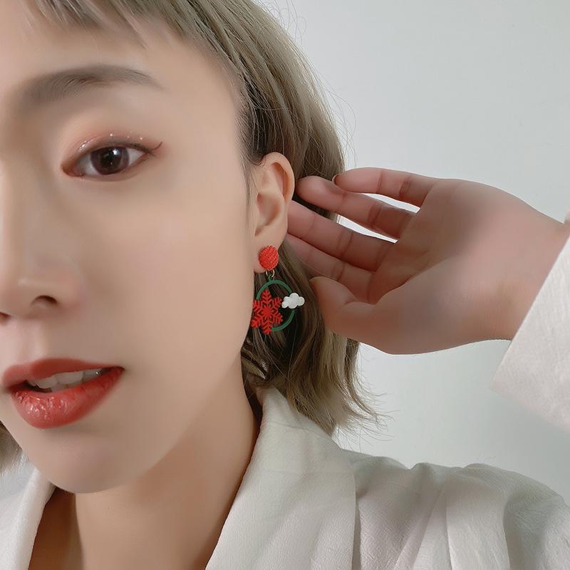 S925 Silbernadel Koreanischer Stil Schneeflocke Rot Ohrringe - Weihnachten & Neujahr Mode Ohrstecker für Frauen.