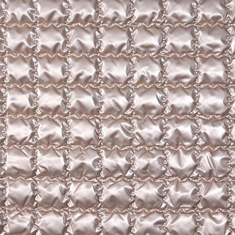 Nouă Geantă de Depozitare și Machiaj din Poliester Matlasat Impermeabil, Grosime 4cm, Embosată Ultrasonic