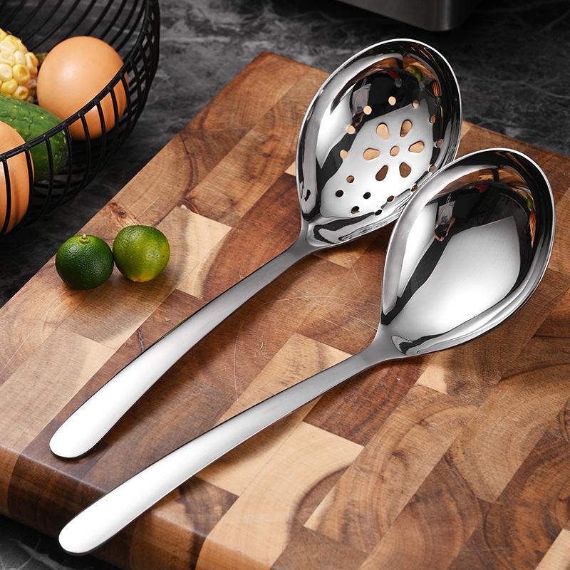 304 Stainless Steel Thickened Shared Spoon for Soup, Porridge, and Hot Pot - Hotel Serving Ladle