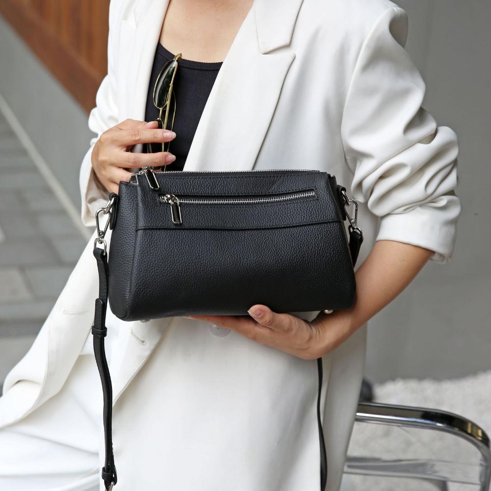 Cowhide Shoulder Women's Bag Large Capacity Messenger Women's Fashion Simple and Practical Multi-compartment Soft Leather Bag