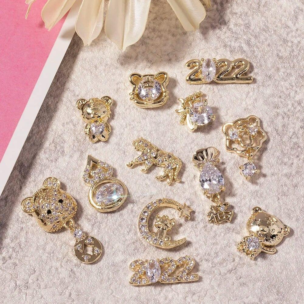 Ķīniešu Jaunais gads 3D nagu mākslas aksesuāri Rotaslietas Dekorācijas DIY Tiger Lucky naudas soma kristāla sarkans dārgakmens Rhinestone krelles